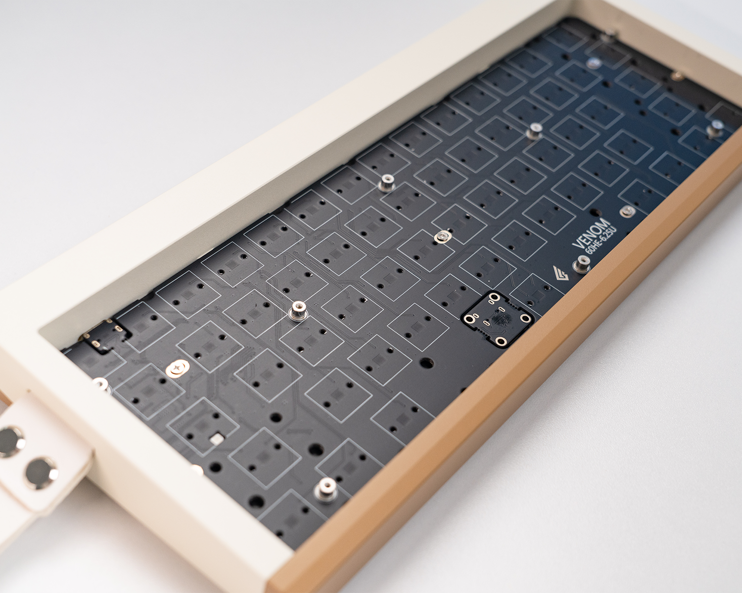 GEONWORKS Venom 60 HE PCB - Thumbnail 2